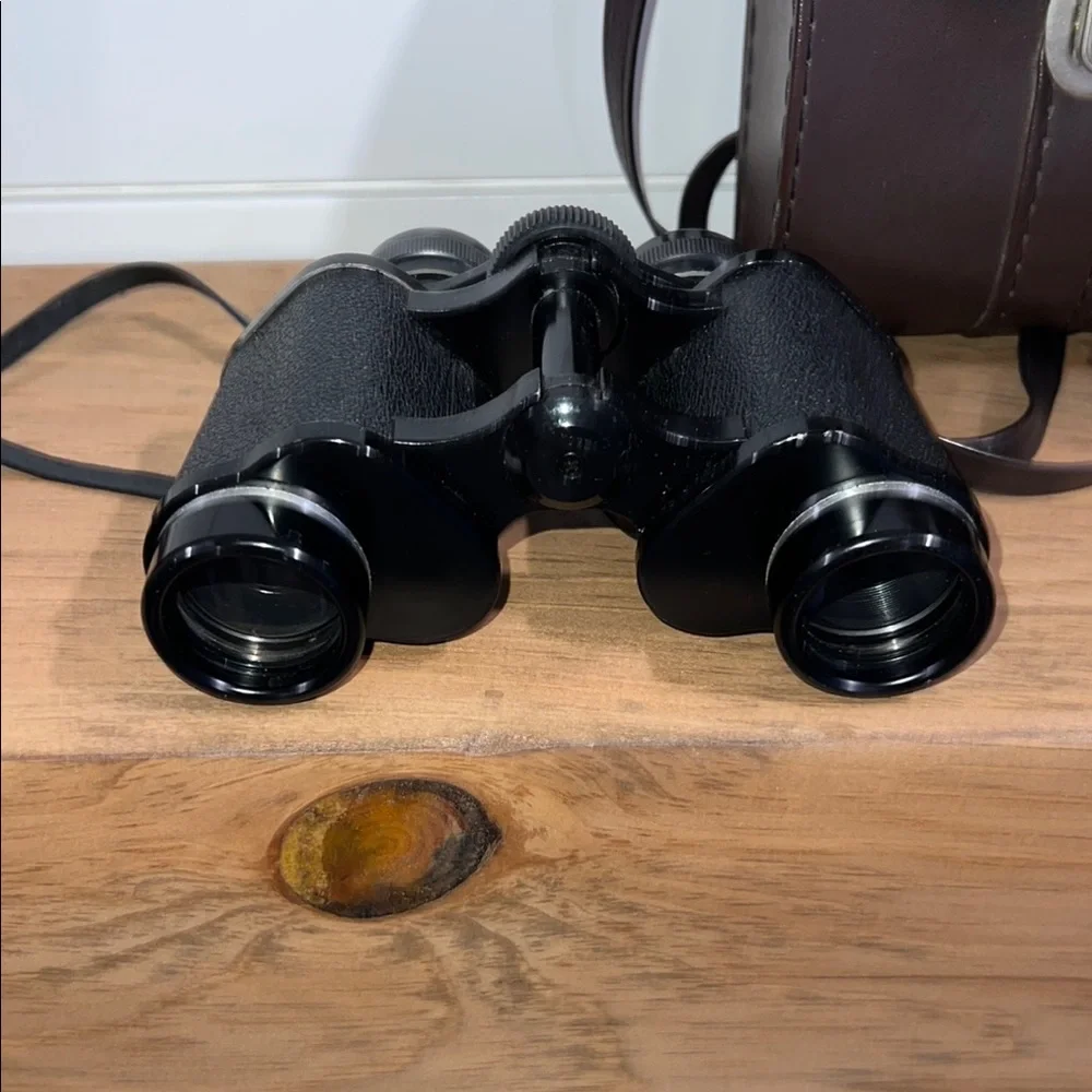 Vintage Bell & Howell 8 X 30 Binoculars with Brown Leather Case - Picture 6 of 16
